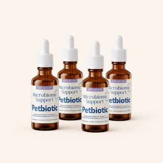 Cztery butelki probiotyku w płynie Microbiome Support od Petbiotic, stanowiące roczną kurację na układ pokarmowy dla psa i kota.